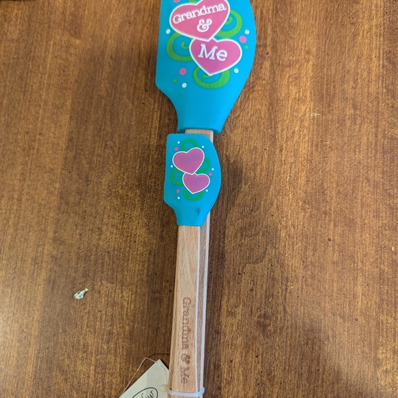 Blue and Pink Kitchen Spatula with Wooden Handle - Picture 1 of 4